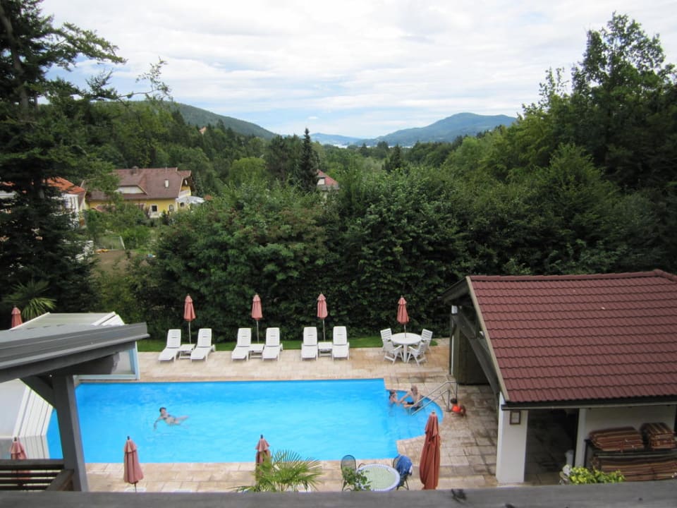 Blick Zimmer - Pool/Poolhaus Hotel Garni Buchenhof