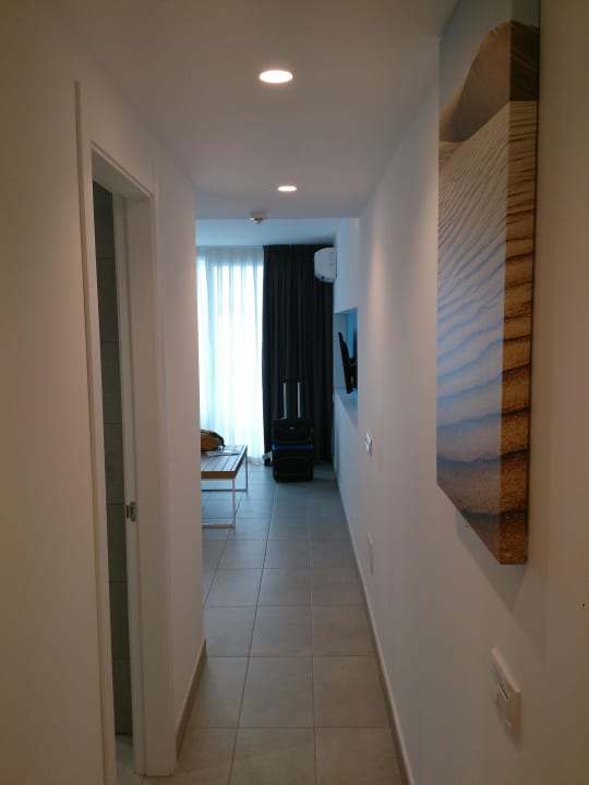 Gang alltoura Club Hotel Akeah Broncemar
