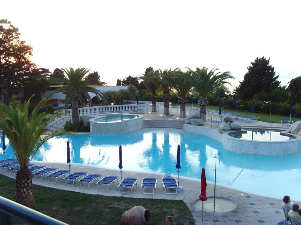 Blick auf den neu renovierten Pool Aldiana Club Rocca Nettuno Calabria