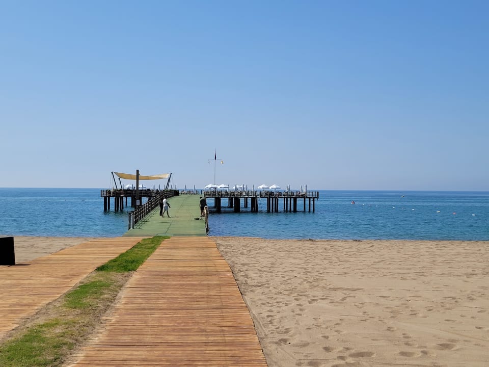 Strand Xanadu Resort Hotel