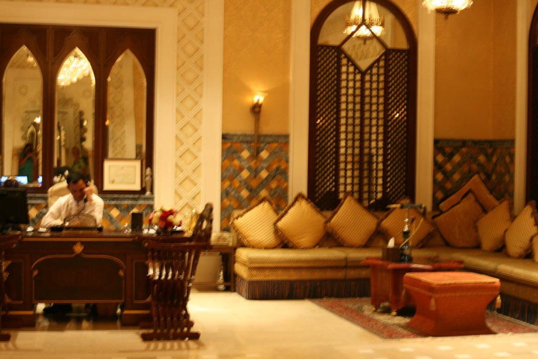 Check-In-Bereich f. DAM-Gäste im Al Qasr Jumeirah Al Qasr