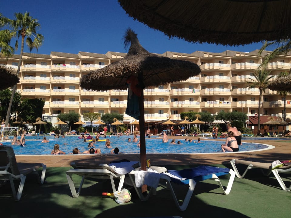 Die Poolanlage Grupotel Port d'Alcudia