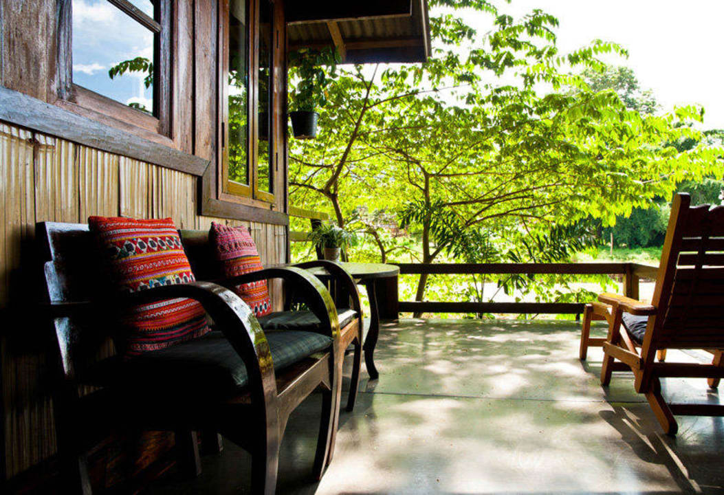 Hotel Balcony  Guesthouse Baantawan