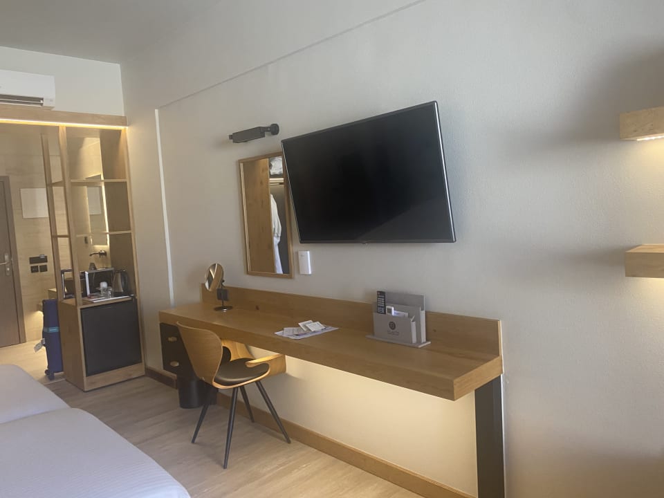 Zimmer Hotel Atlantis Beach