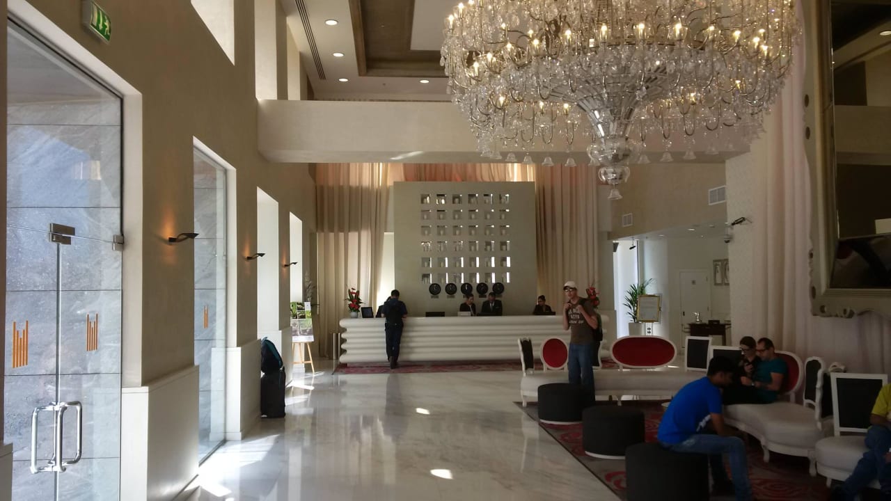 Der Check In Desk The Tower Plaza Hotel Dubai