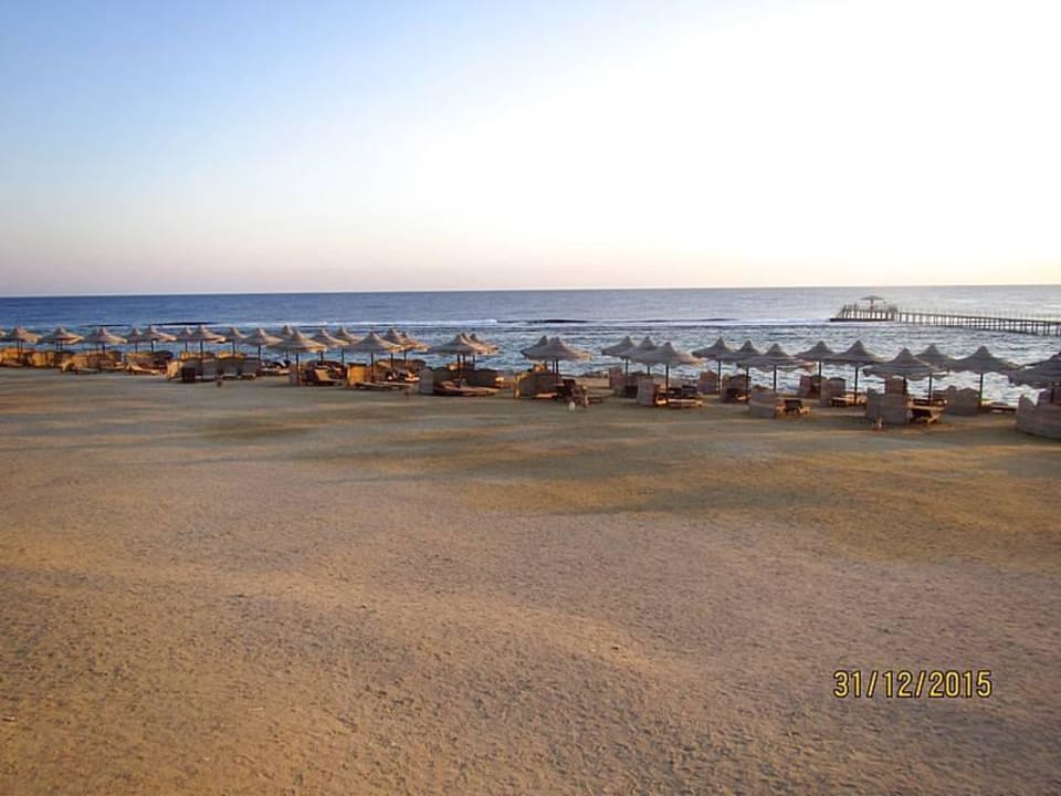 Plaza Three Corners Happy Life Beach Resort