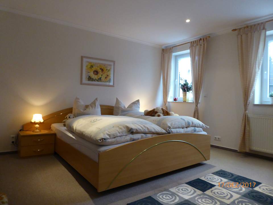 Zimmer Ferienwohnung Flöhatalblick