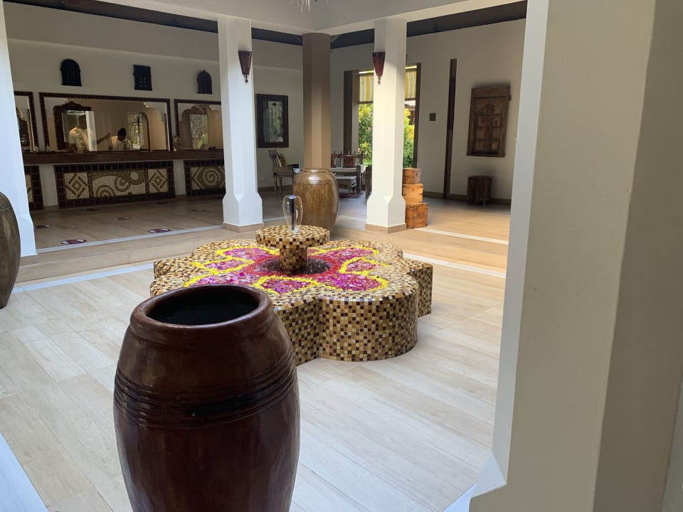 Lobby Neptune Pwani Beach Resort & Spa
