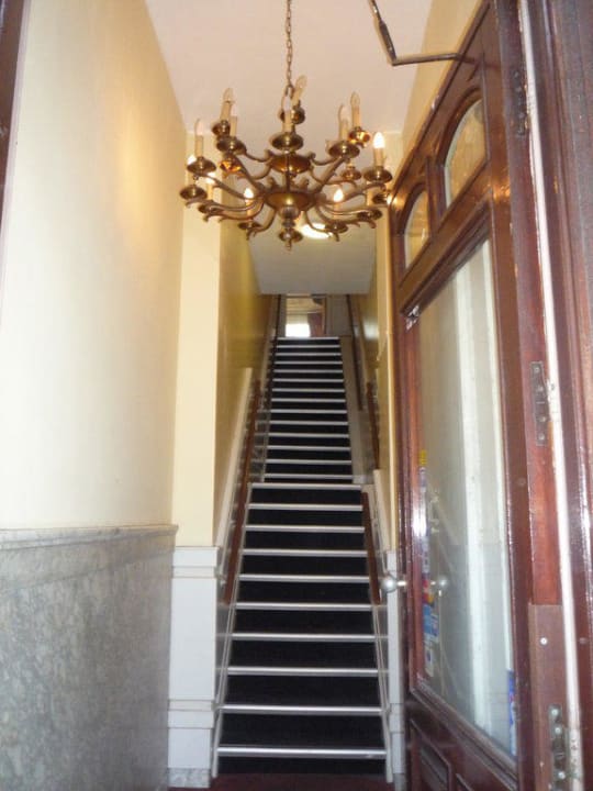 Aufgang Hotel Manofa