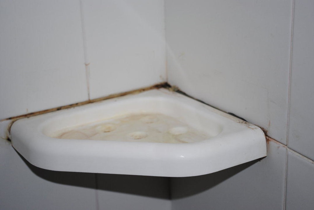 Schimmel in der Dusche Residence Parco del Garda