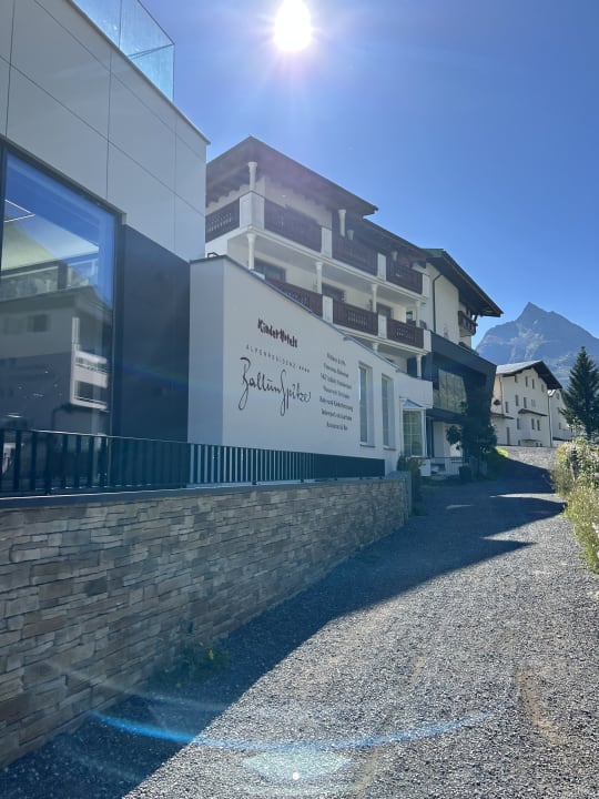 Außenansicht Alpenresidenz Ballunspitze