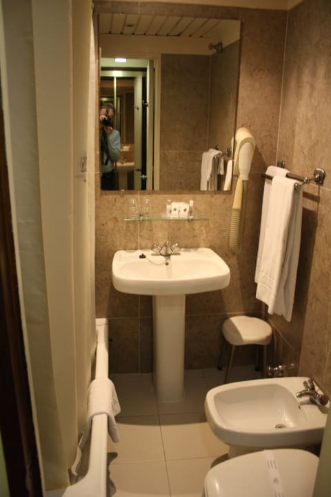 Bad mit Wanne und Bidet Hotel Jorge V
