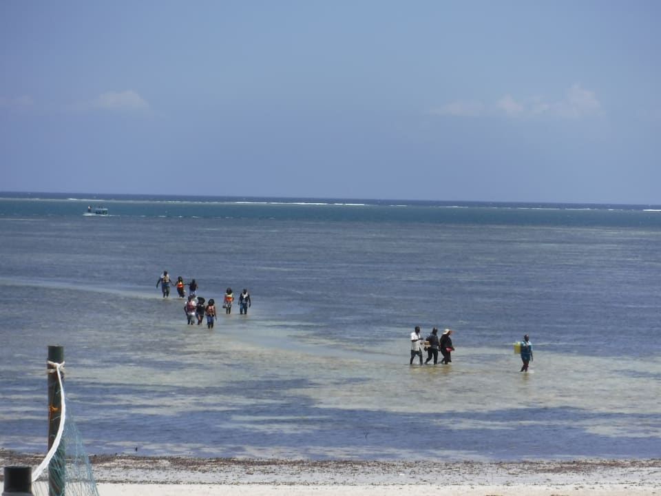 Strand Travellers Beach Hotel & Club