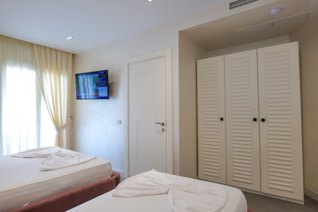 Zimmer Blue Boutique Hotel