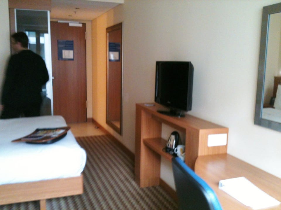 Zimmer zum wohlfühlen Hampton by Hilton Berlin City West