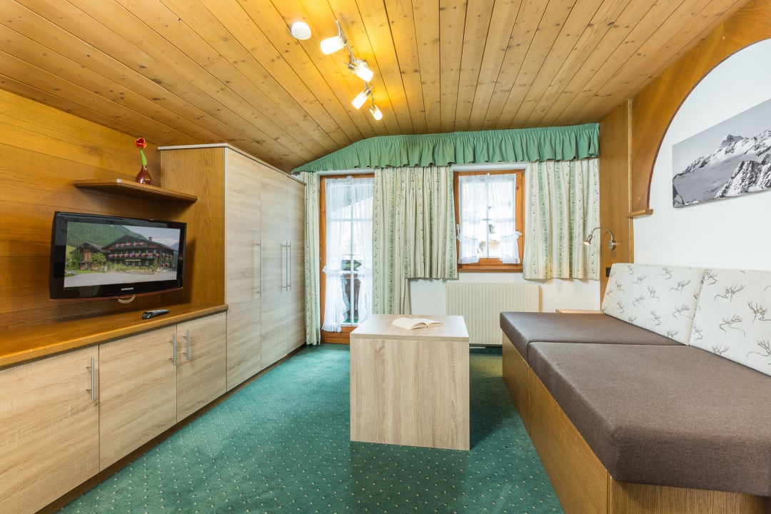Zimmer Hotel Altes Holzhaus