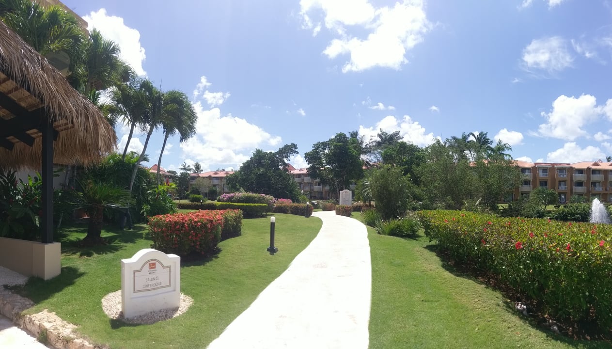 Gartenanlage Hotel Viva Dominicus Palace by Wyndham-All Inclusive Resort