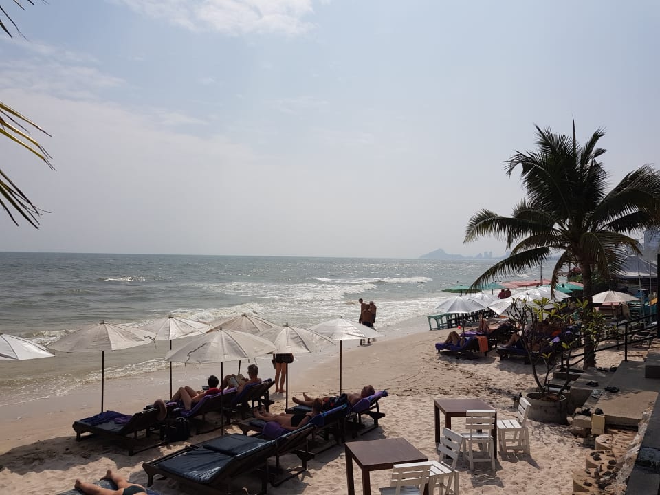 Strand Laksasubha Hua Hin