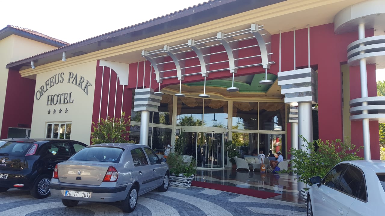 Außenansicht Hotel Orfeus Park