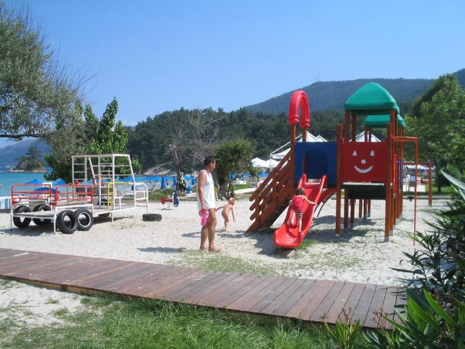 Spielplatz Hotel Makryammos Bungalows