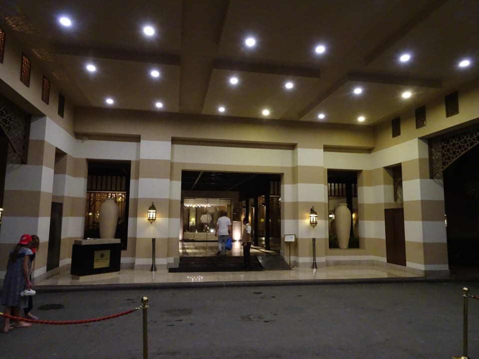 Lobby Miramar Al Aqah Beach Resort