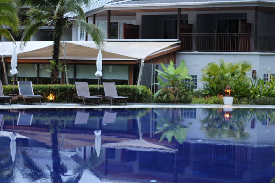 Einer der fünf Pools  SENTIDO Khao Lak