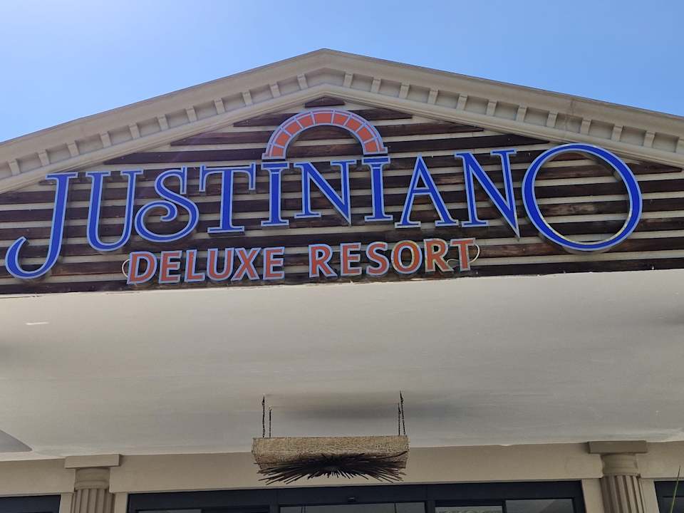 Außenansicht Justiniano Deluxe Resort