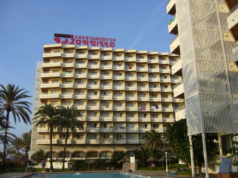 Vom Pool aus Apartamentos Bajondillo