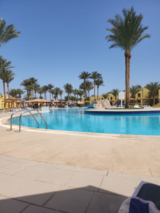 Pool Palm Beach Resort