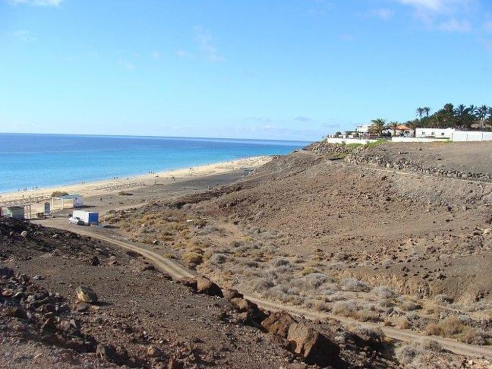 Zejście z hotelu na plażę AluaVillage Fuerteventura
