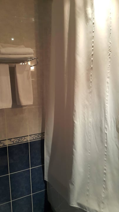 Bathroom Hotel Ambassador