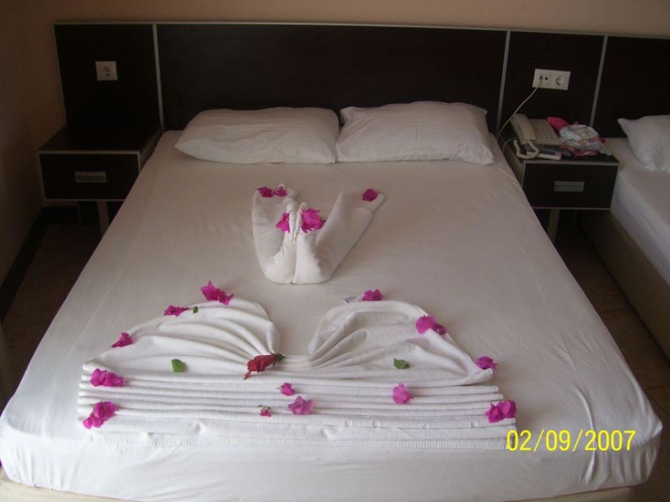 Bett My Home Sky Hotel