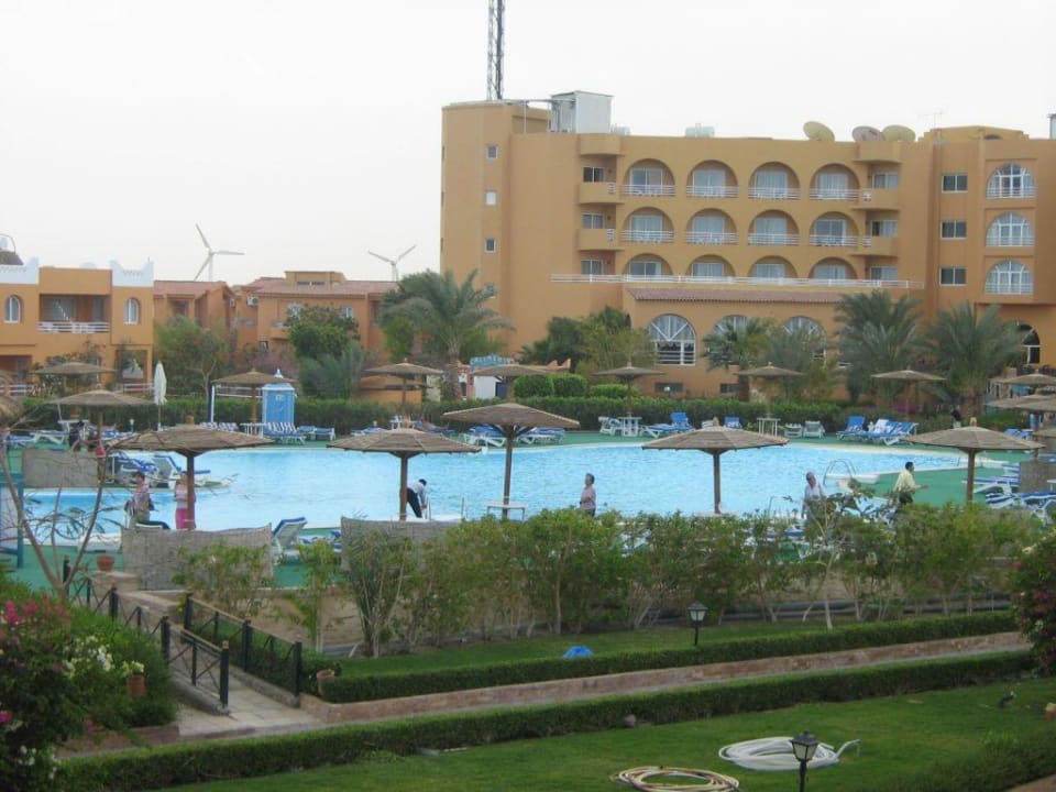 Garten-/Poolanlage Golden Beach Resort