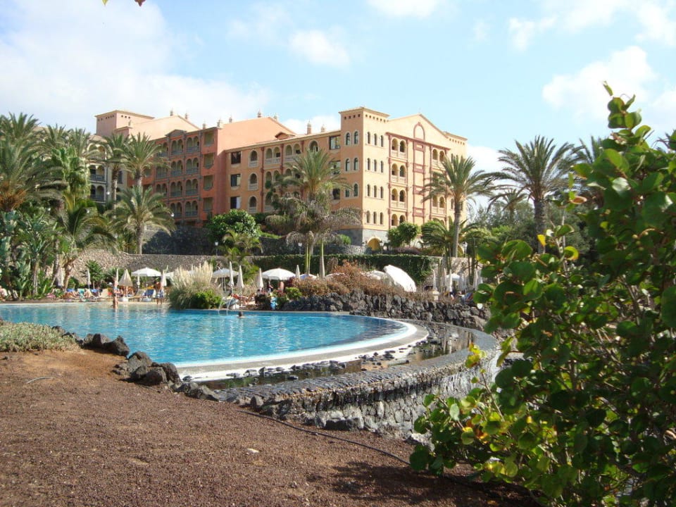 Poolanlage inklusive Wasserfall zur Lagune R2 Rio Calma Hotel & Spa & Conference