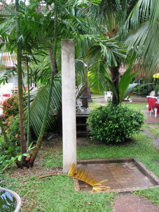 Garten. Basaya Beach Hotel & Resort