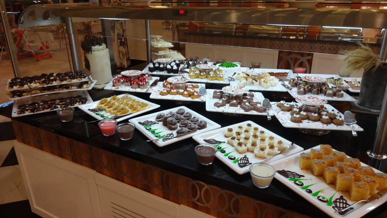 Speisenauswahl/Aufmachung Hotel Royal Garden Beach