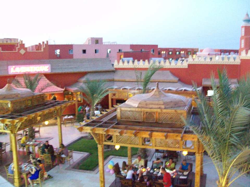 Alf Leila Wa Leila - Hotel Fantasia 1001 nocy Pickalbatros Alf Leila Wa Leila Resort - Neverland Hurghada