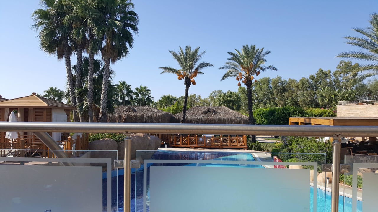 Poolausblick Fame Residence Lara & Spa