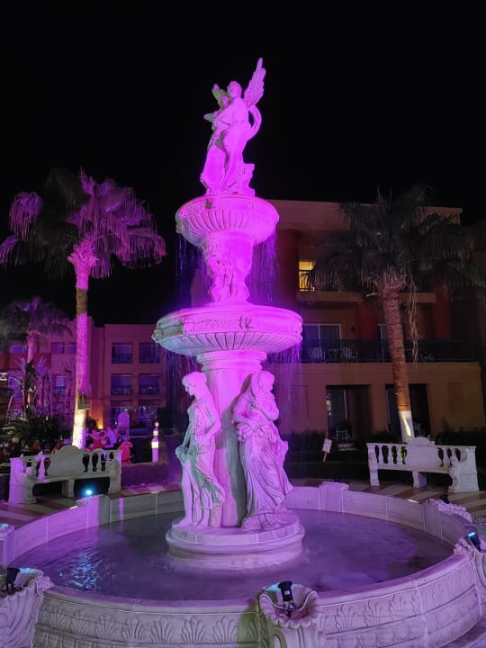 Gartenanlage Hotel Titanic Palace