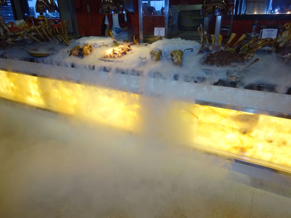 Gastro Limak Lara Deluxe Hotel & Resort