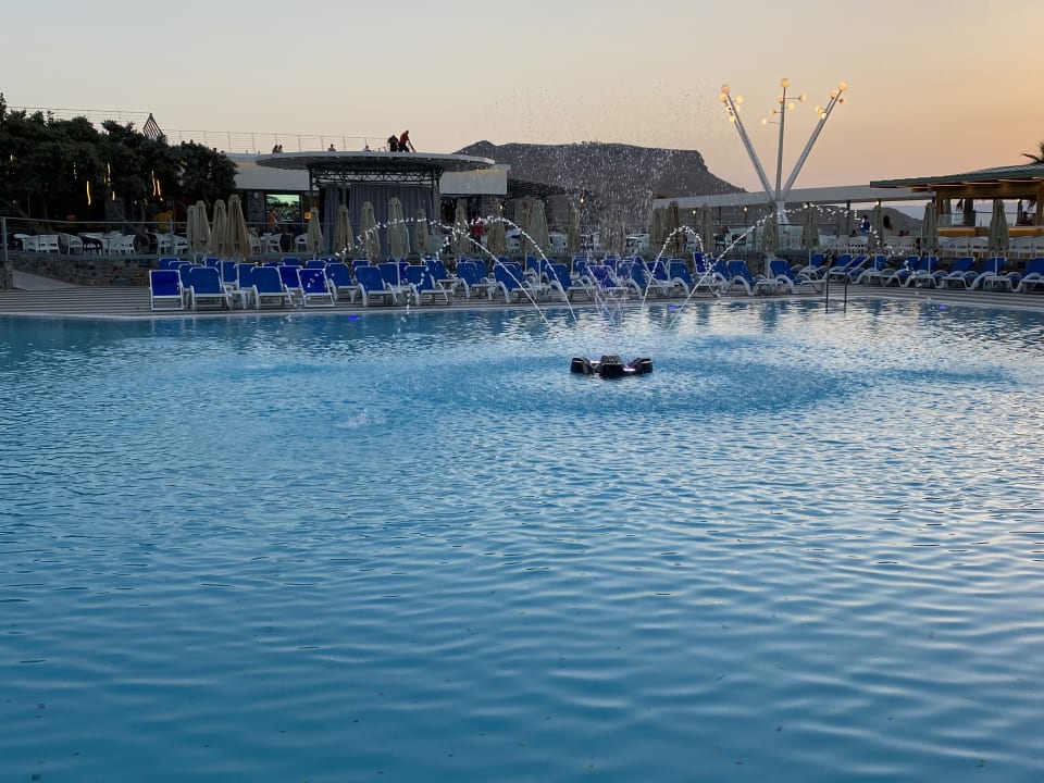 Pool Arina Beach Resort