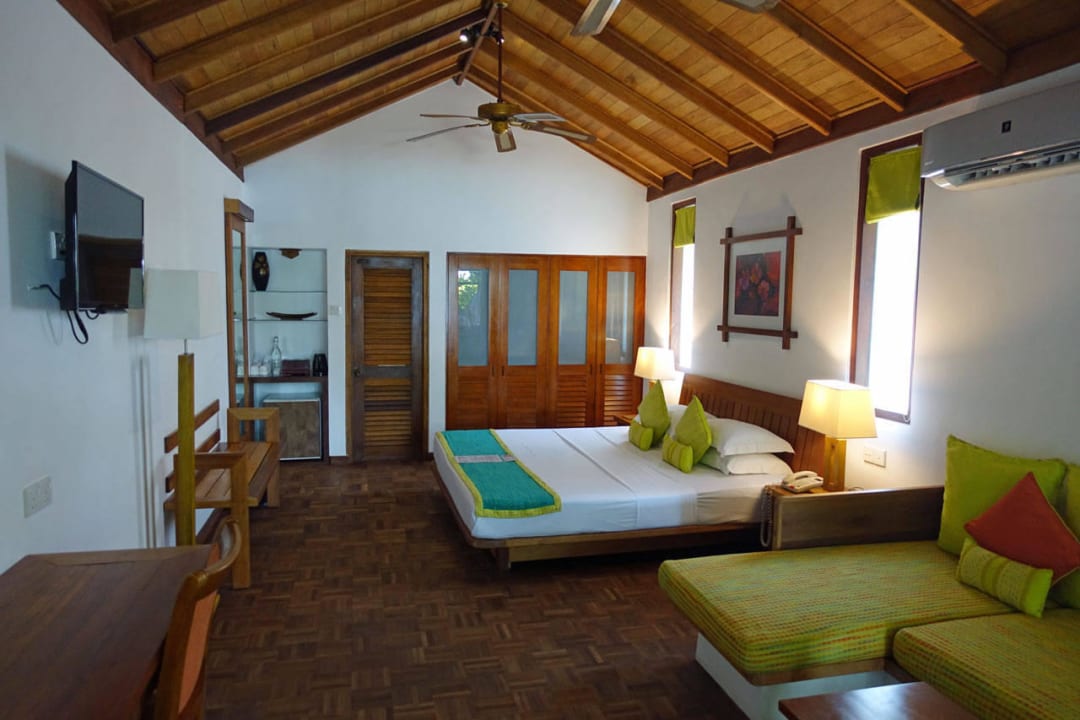 Blick in die Superior Villa Nr. 139 NH Collection Maldives Reethi Resort