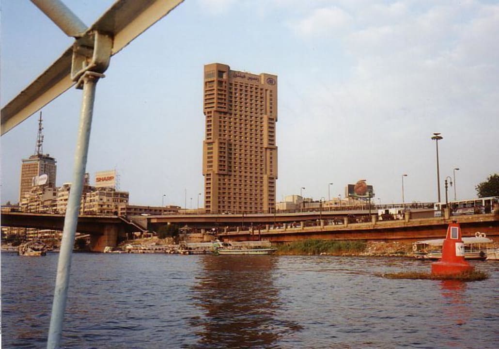 Hotel vom Nil aus gesehen Ramses Hilton