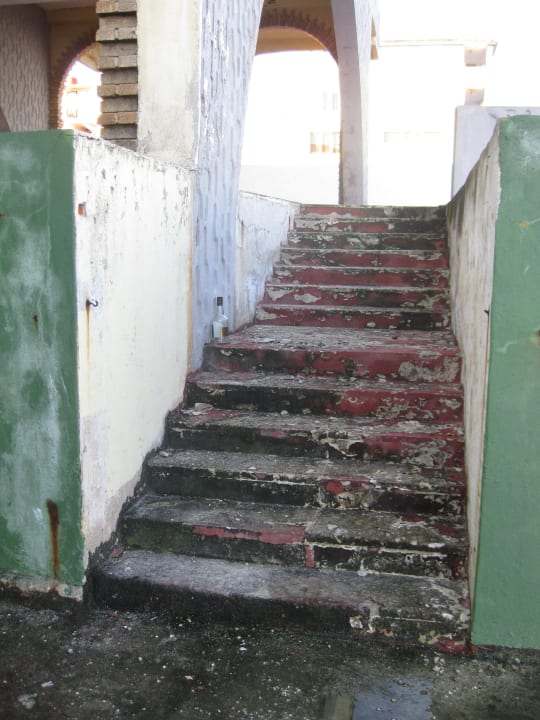 Treppenaufgang , oder das was es mal war Hotel Cubanacan Copacabana