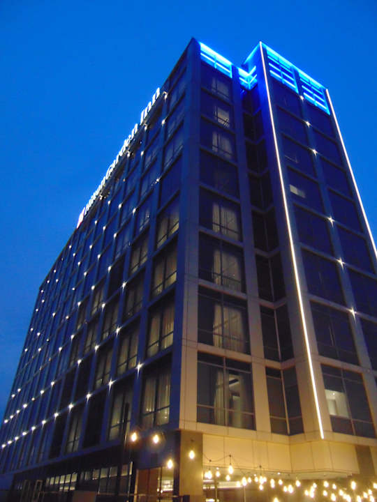 Außenansicht Hilton Garden Inn Jakarta Taman Palem