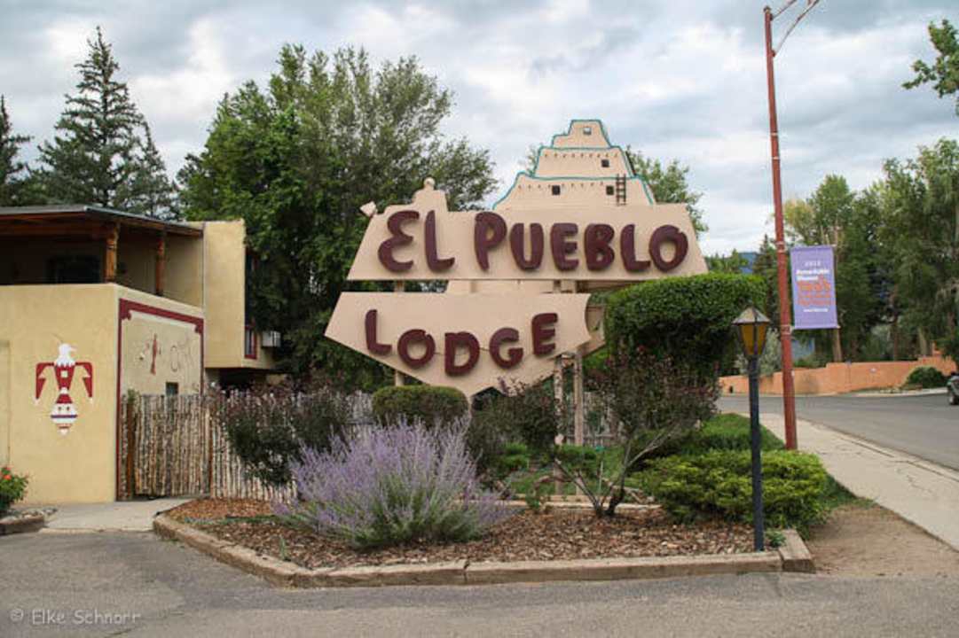 Eingangsbereich El Pueblo Lodge