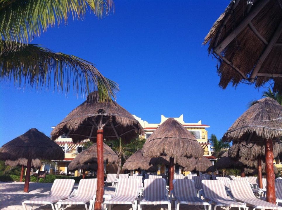 Liegen am Strand Hyatt Zilara Riviera Maya