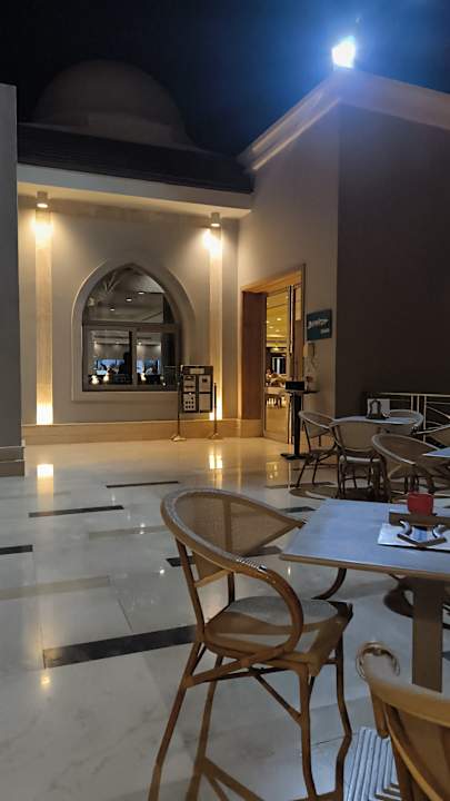 Gastro Serenity Alpha Beach