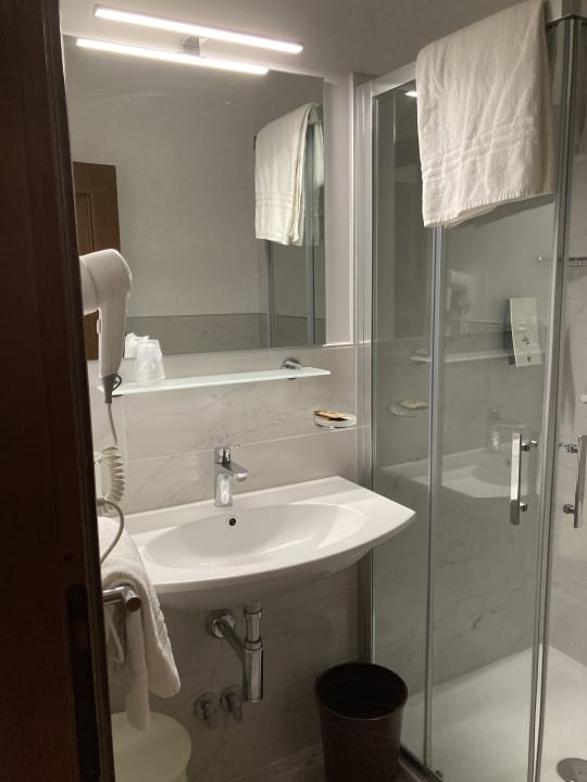 Zimmer Hotel Astoria