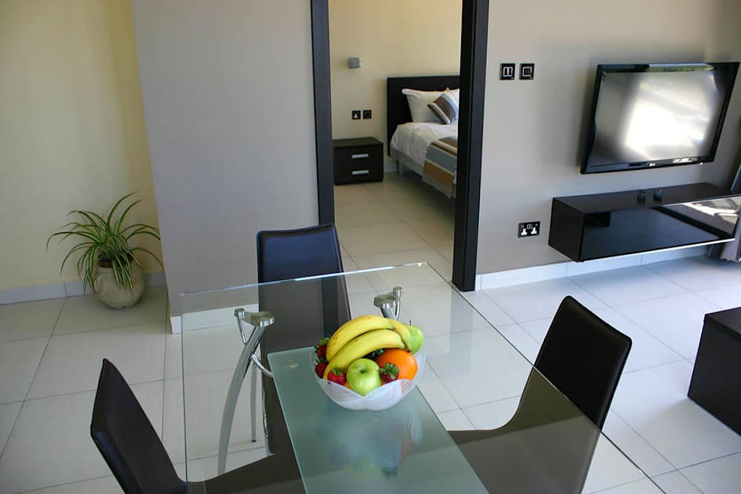 Penthouse - Bedroom - Living Area Hotel Porto Azzurro Resort